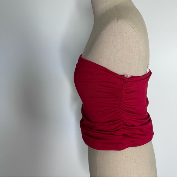 Hollister Ruched Seamless Fabric Tube
Top in Red size Large - Picture 9 of 11